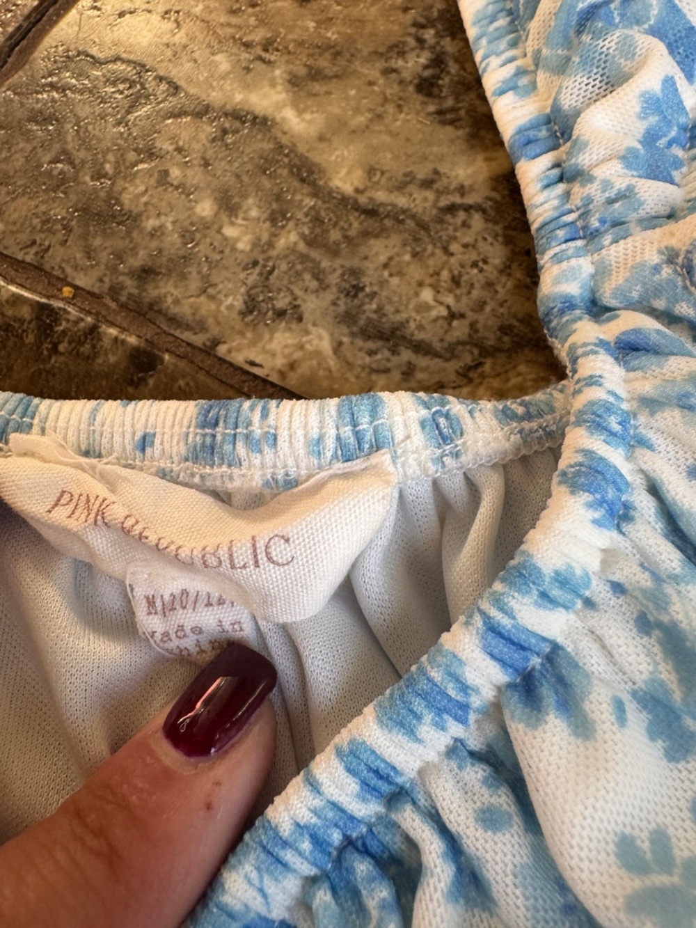 Two dresses - Picture 5 of 5